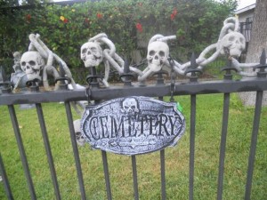 Halloween cemetery gate