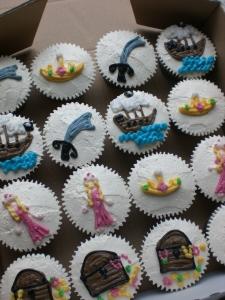 pirate cupcakes